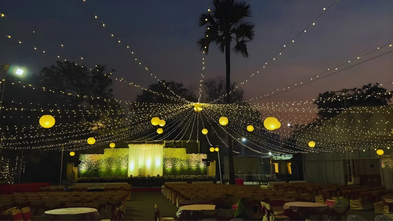 Outdoor Lawn (Night)