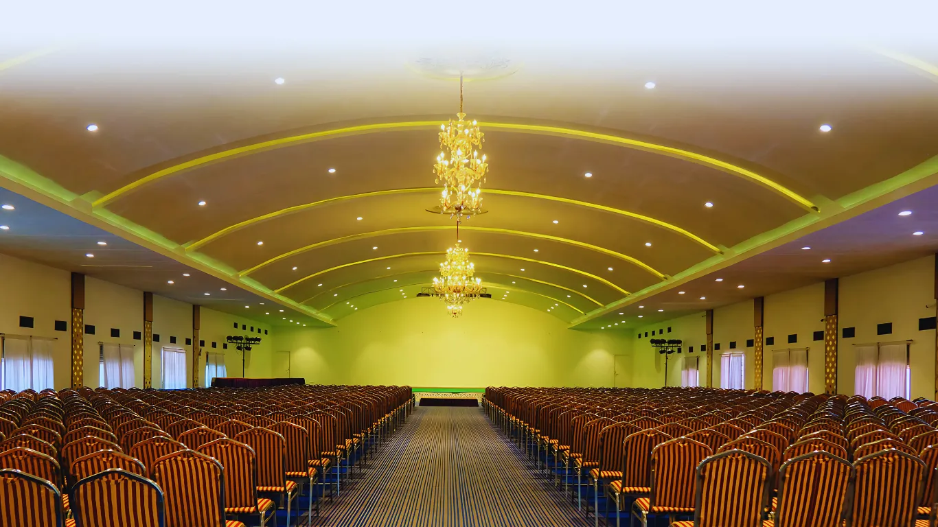 Pillarless Main Hall (No Decor)